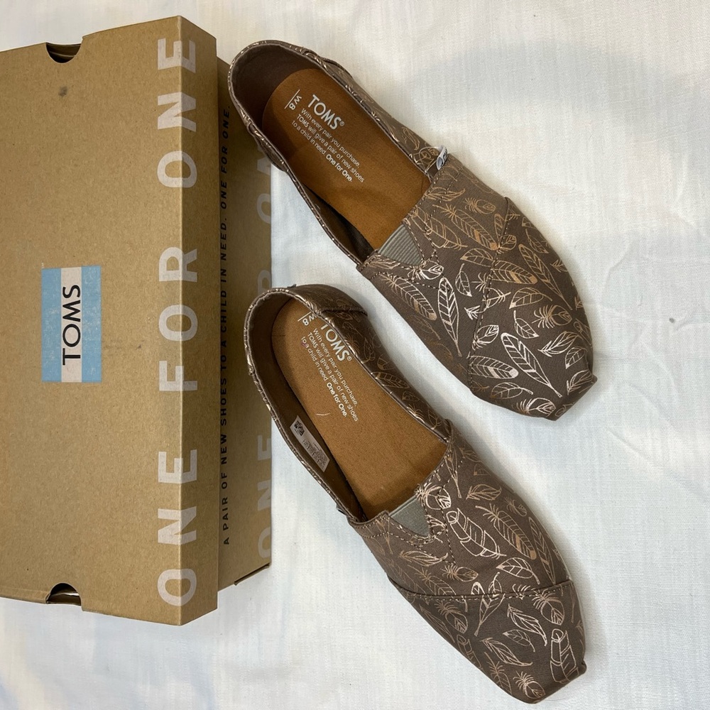Toms Classic Desert Taupe Foil Feathers - Picture 5 of 6